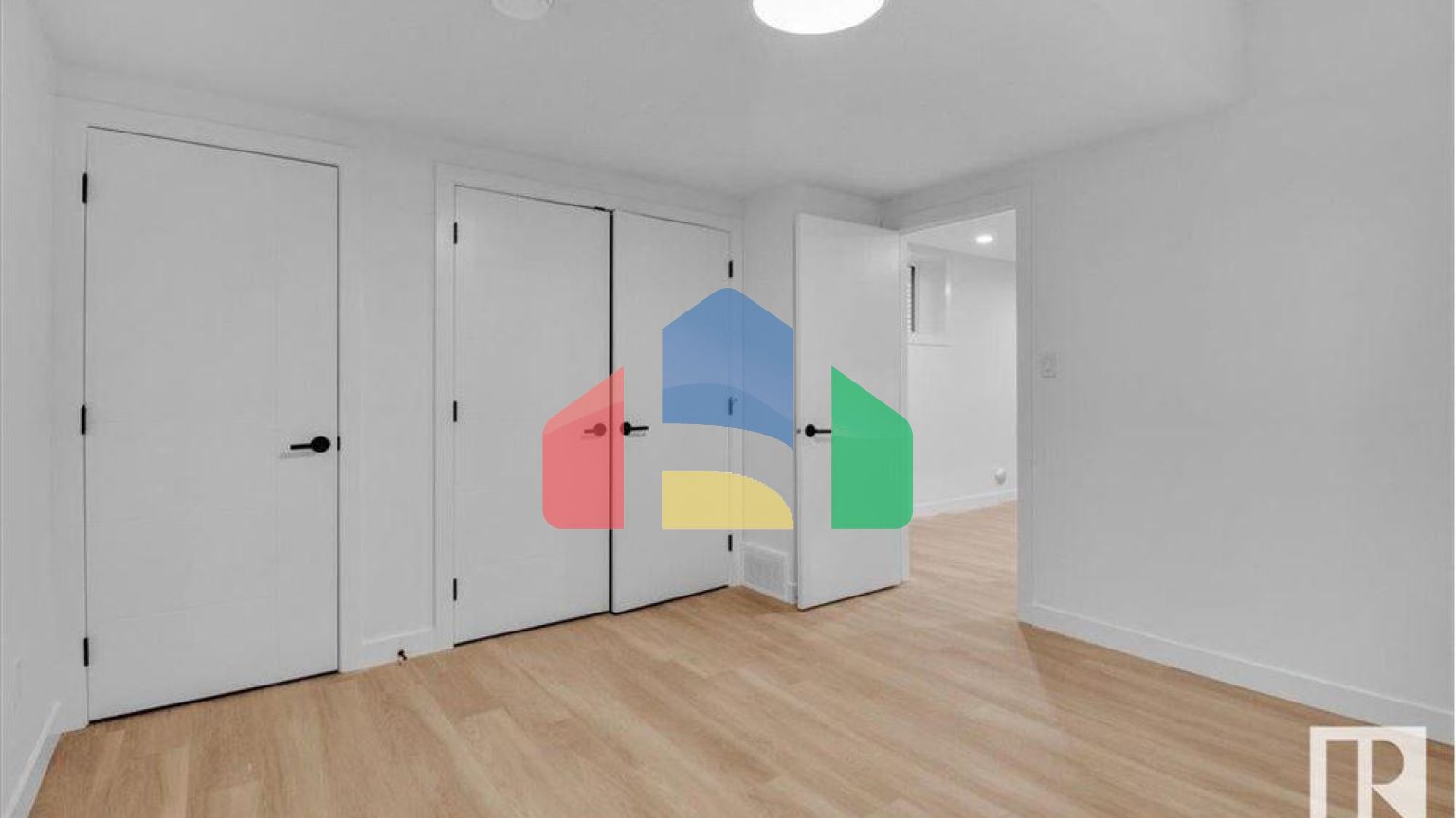 Residential - Single Family Home - Edmonton, Canada - Canada