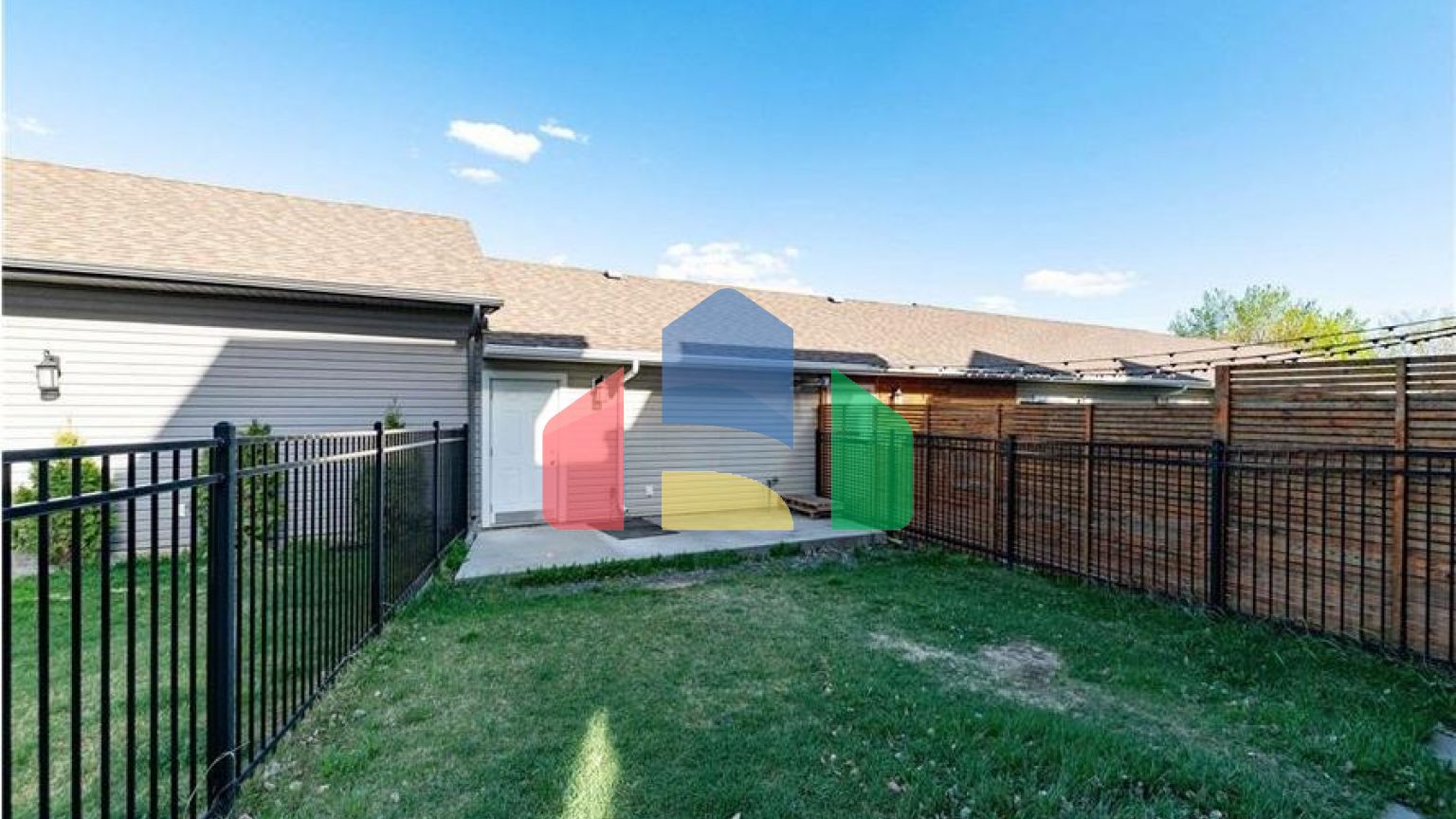 Residential - Single Family Home - Edmonton, Canada - Canada