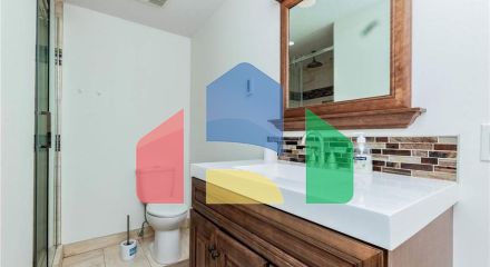 Residential - Single Family Home - Edmonton, Canada - Canada