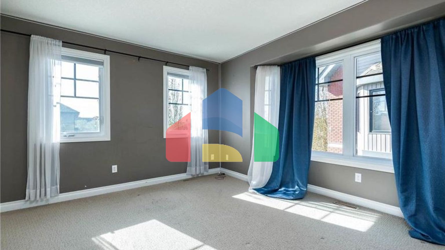 Residential - Single Family Home - Edmonton, Canada - Canada