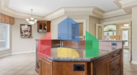 Residential - Single Family Home - Edmonton, Canada - Canada