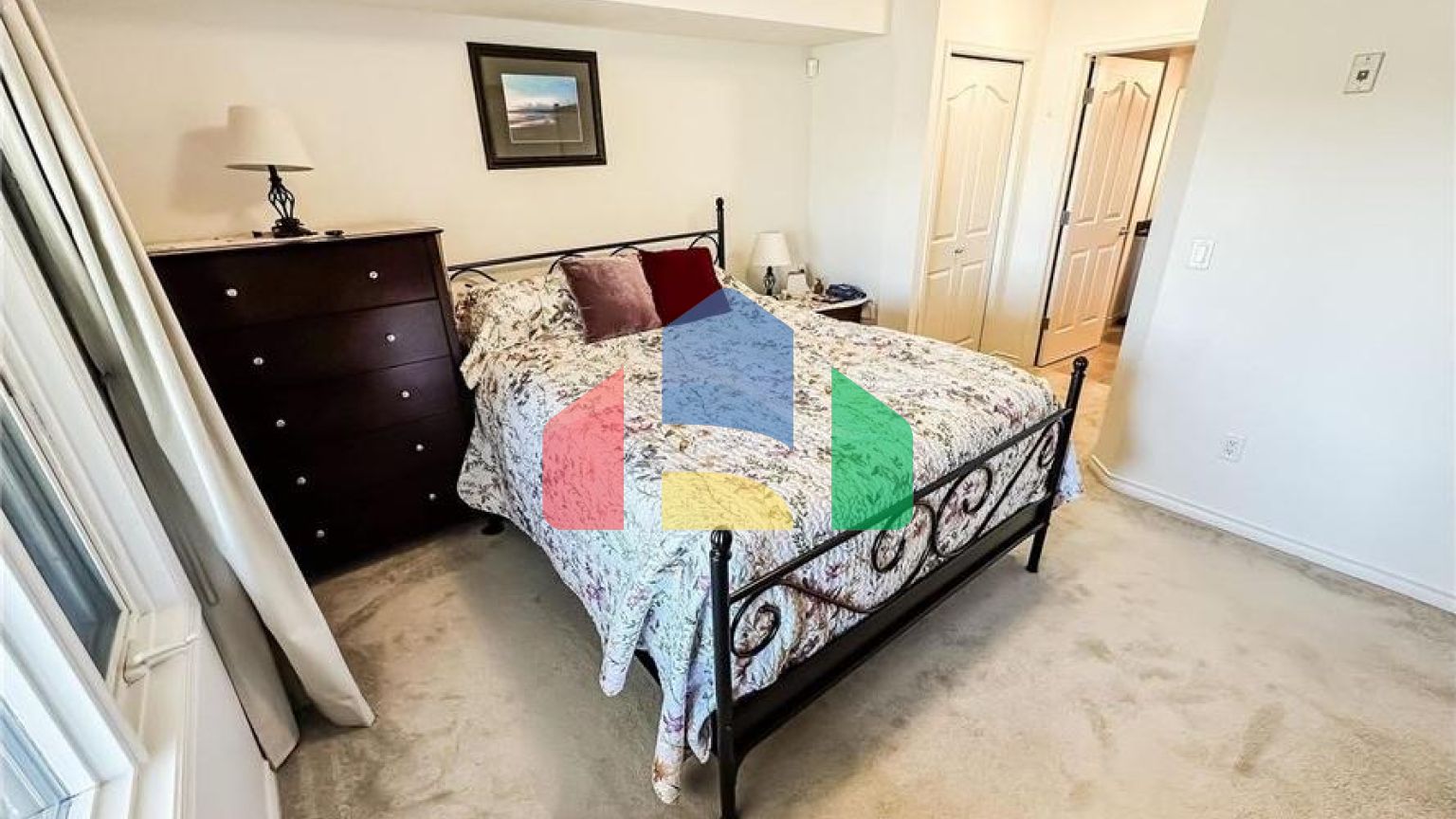 Residential - Condo/Apartment - Edmonton, Canada - Canada