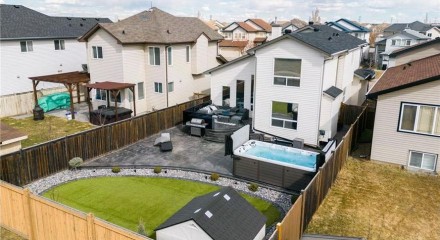 Residential - Single Family Home - Edmonton, Canada - Canada