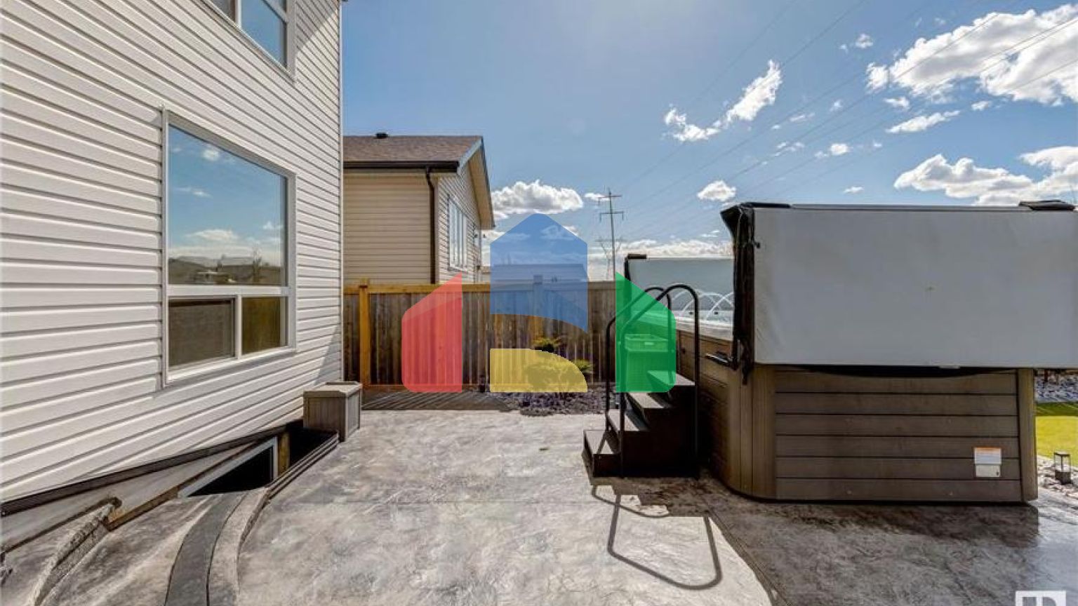 Residential - Single Family Home - Edmonton, Canada - Canada