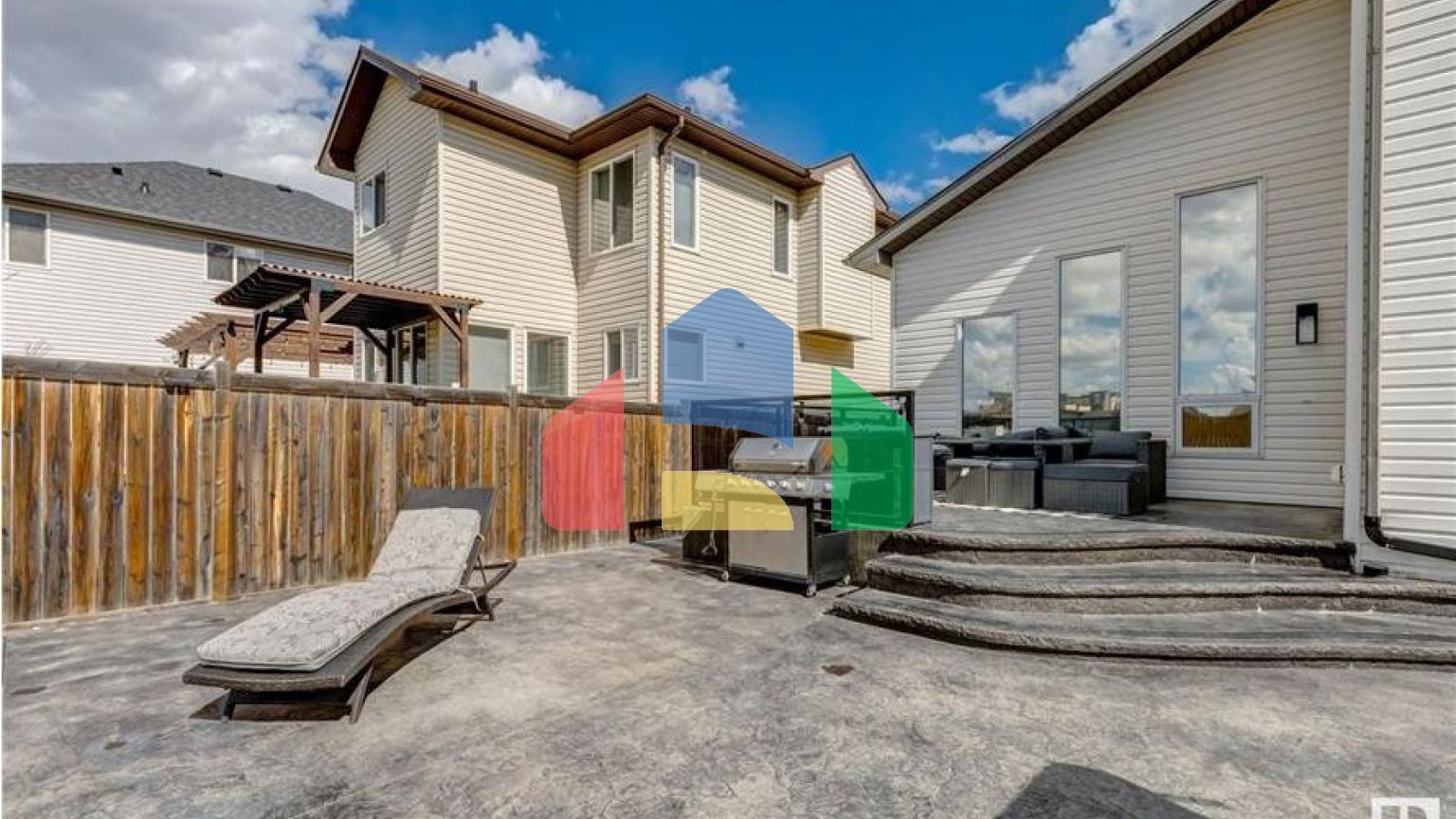 Residential - Single Family Home - Edmonton, Canada - Canada