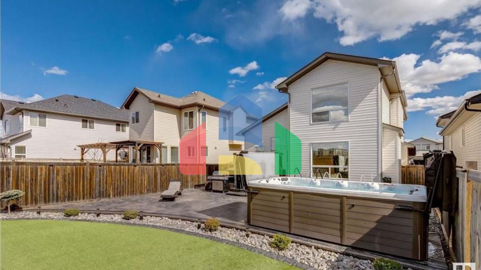 Residential - Single Family Home - Edmonton, Canada - Canada