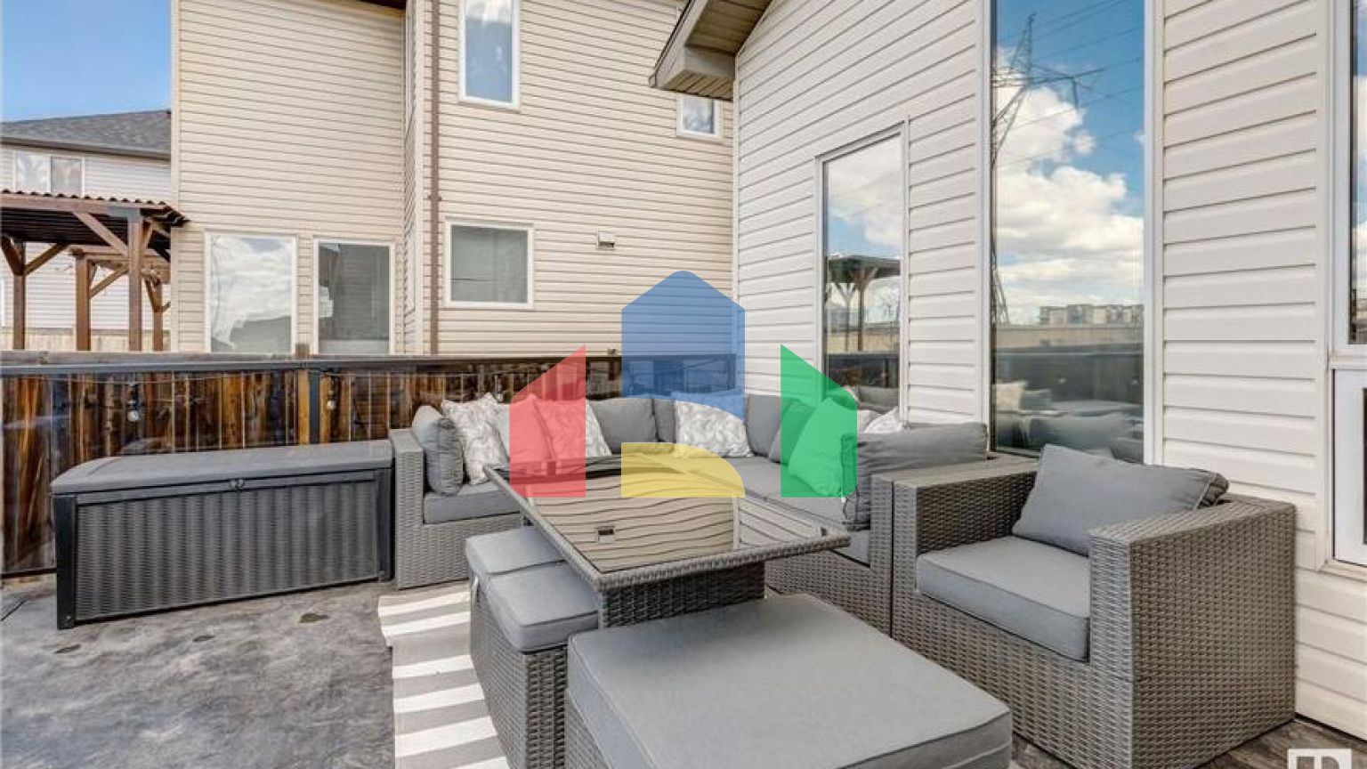 Residential - Single Family Home - Edmonton, Canada - Canada