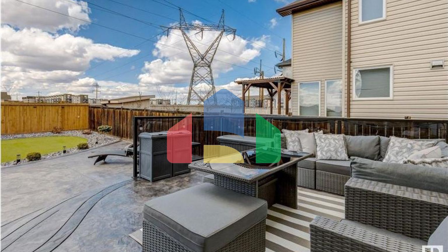 Residential - Single Family Home - Edmonton, Canada - Canada