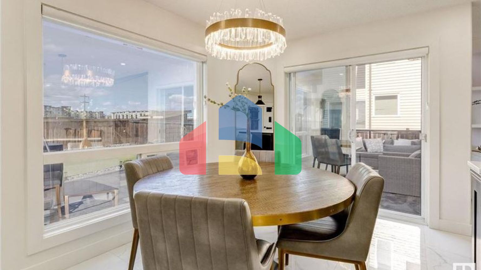 Residential - Single Family Home - Edmonton, Canada - Canada