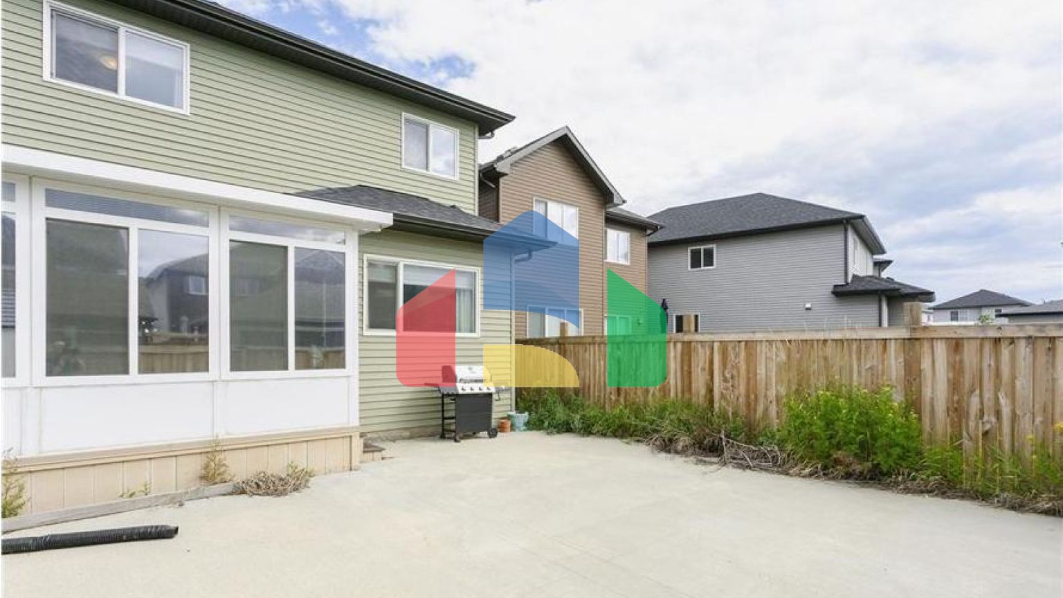 Residential - Single Family Home - Edmonton, Canada - Canada