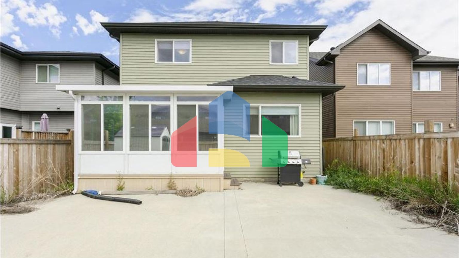 Residential - Single Family Home - Edmonton, Canada - Canada