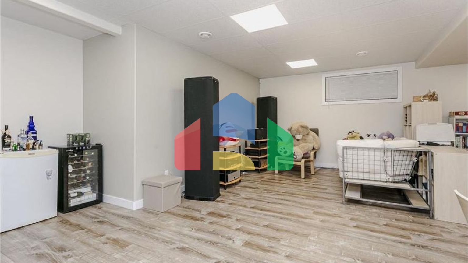 Residential - Single Family Home - Edmonton, Canada - Canada