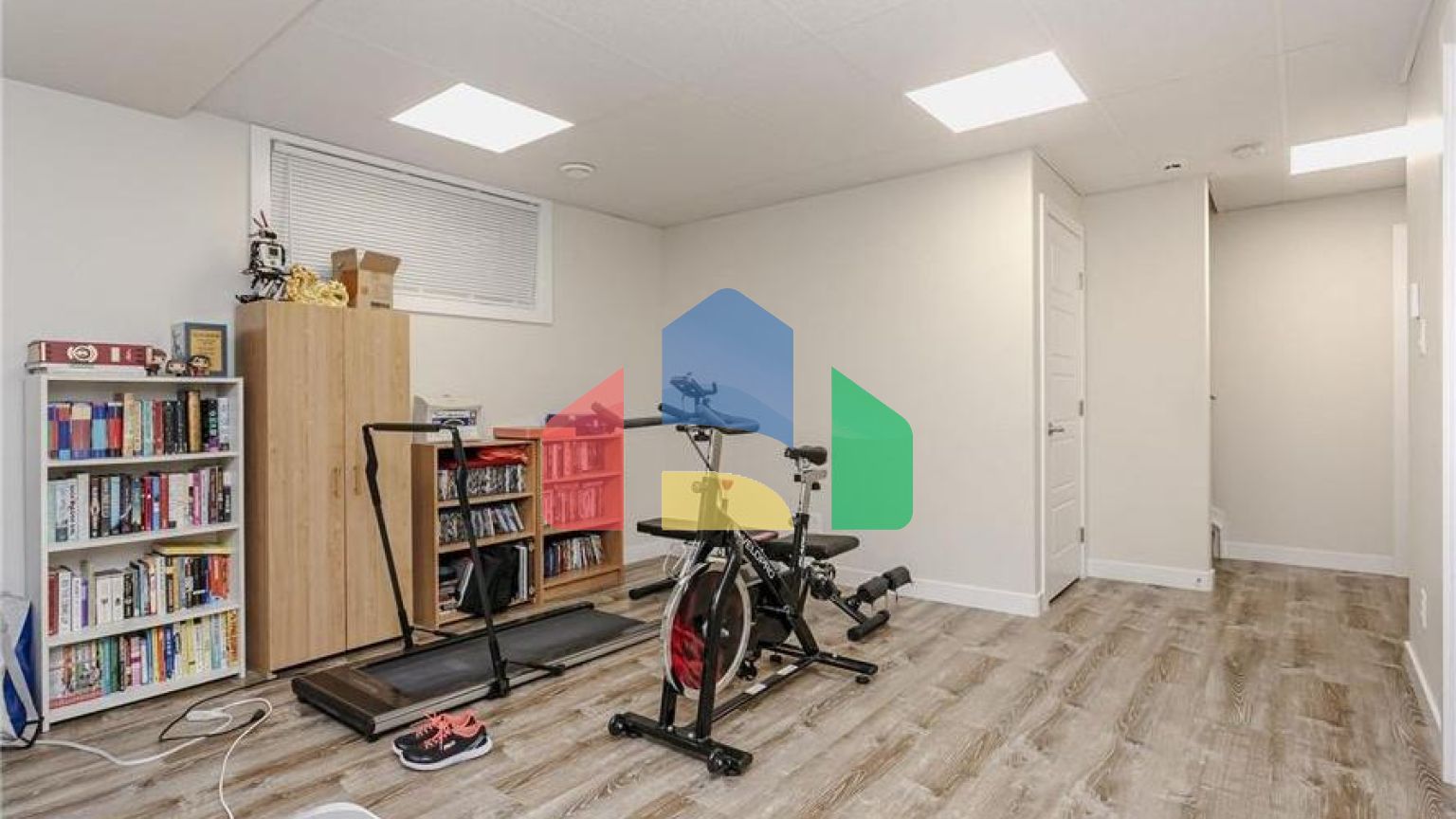 Residential - Single Family Home - Edmonton, Canada - Canada