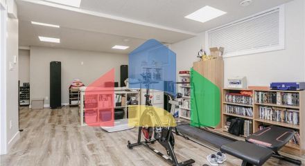 Residential - Single Family Home - Edmonton, Canada - Canada