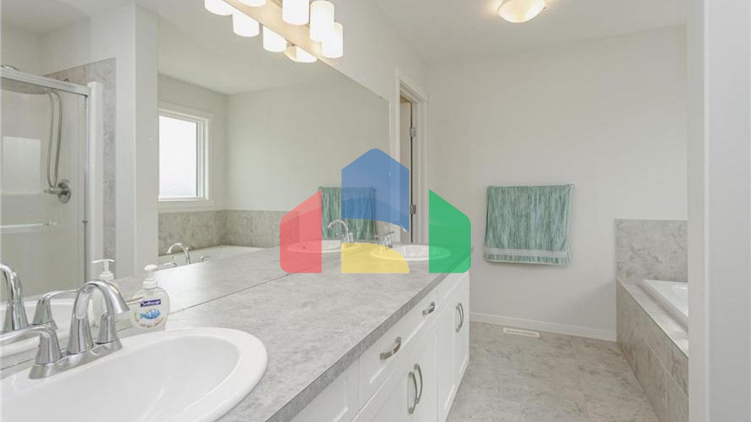 Residential - Single Family Home - Edmonton, Canada - Canada