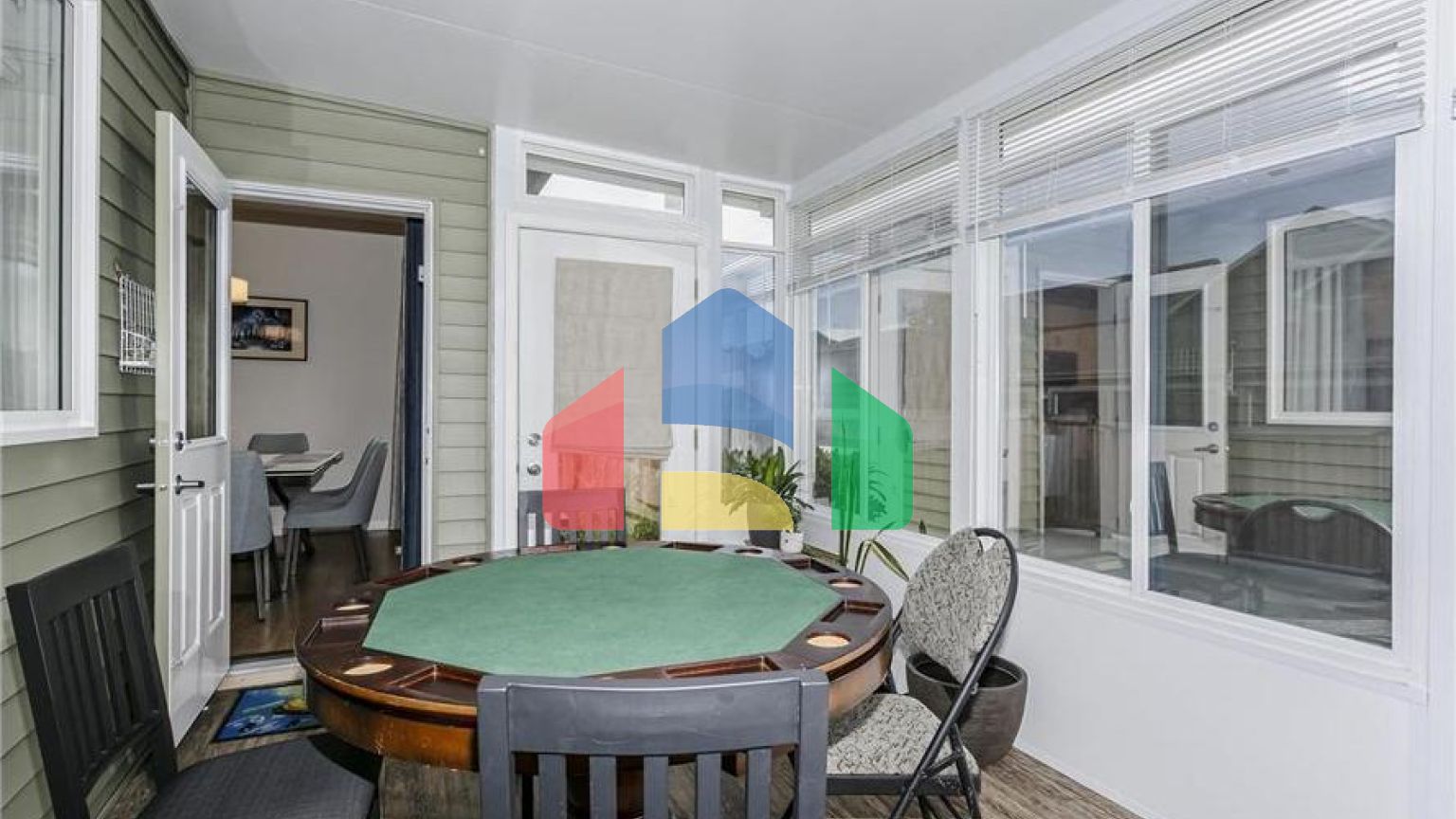 Residential - Single Family Home - Edmonton, Canada - Canada