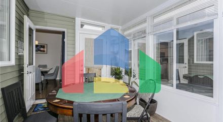 Residential - Single Family Home - Edmonton, Canada - Canada