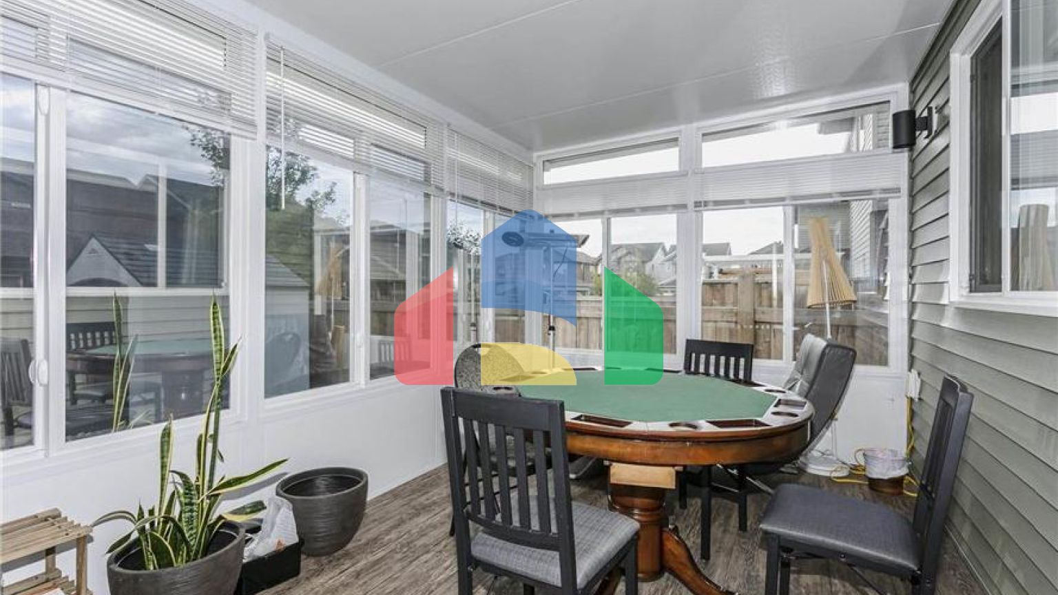 Residential - Single Family Home - Edmonton, Canada - Canada