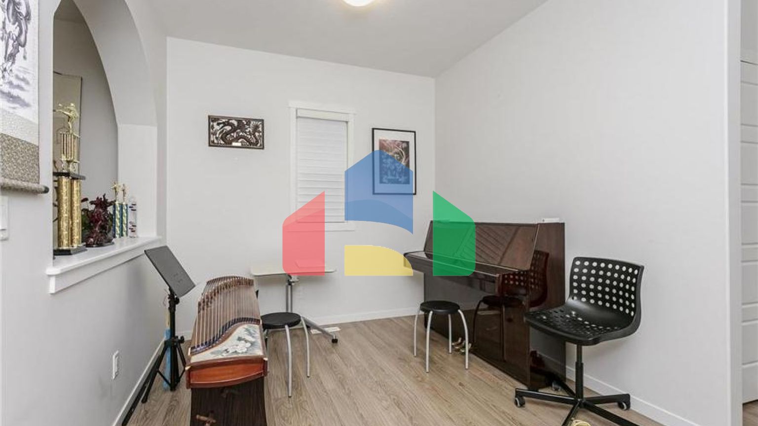 Residential - Single Family Home - Edmonton, Canada - Canada