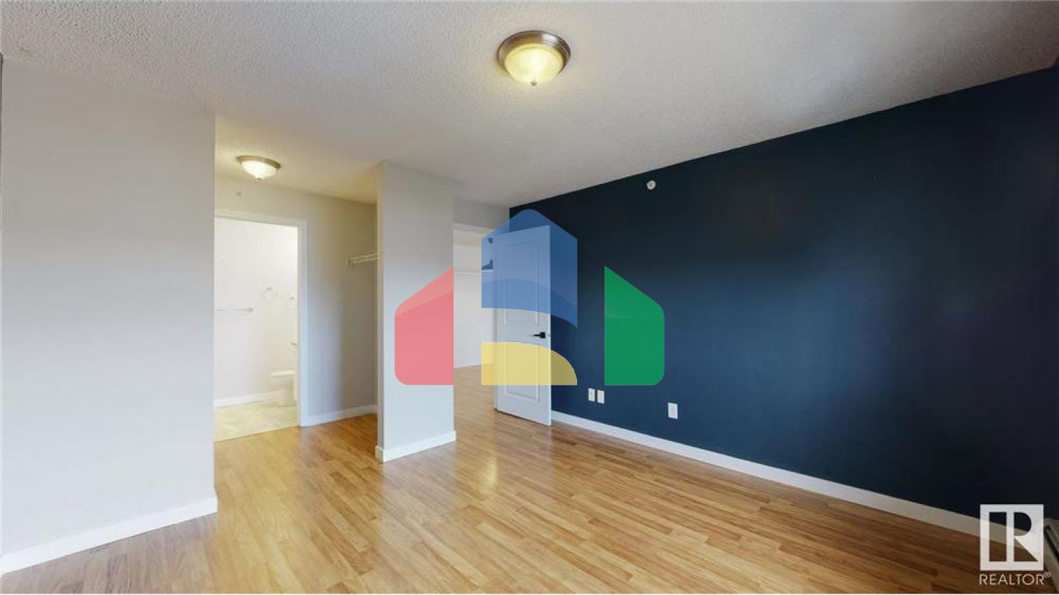 Residential - Condo/Apartment - Edmonton, Canada - Canada