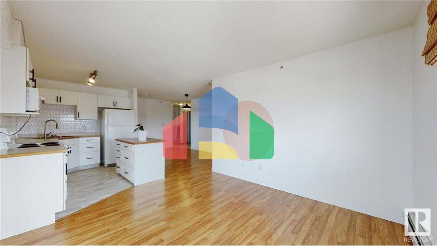 Residential - Condo/Apartment - Edmonton, Canada - Canada