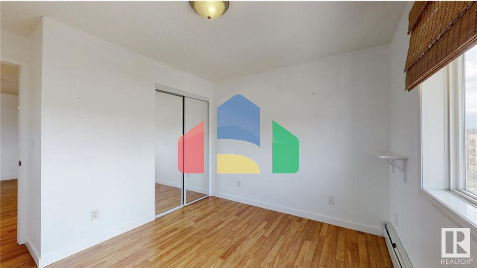 Residential - Condo/Apartment - Edmonton, Canada - Canada