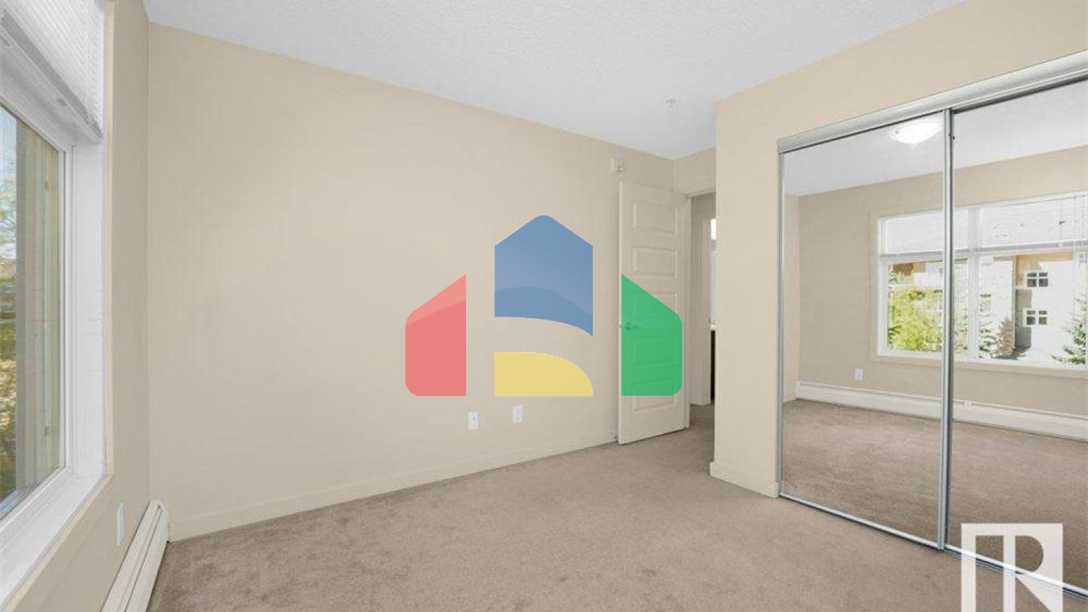 Residential - Condo/Apartment - Edmonton, Canada - Canada