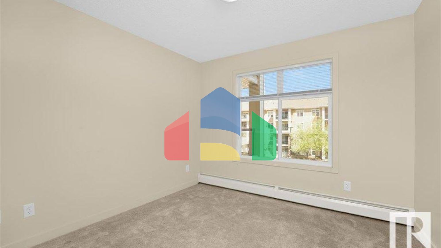 Residential - Condo/Apartment - Edmonton, Canada - Canada