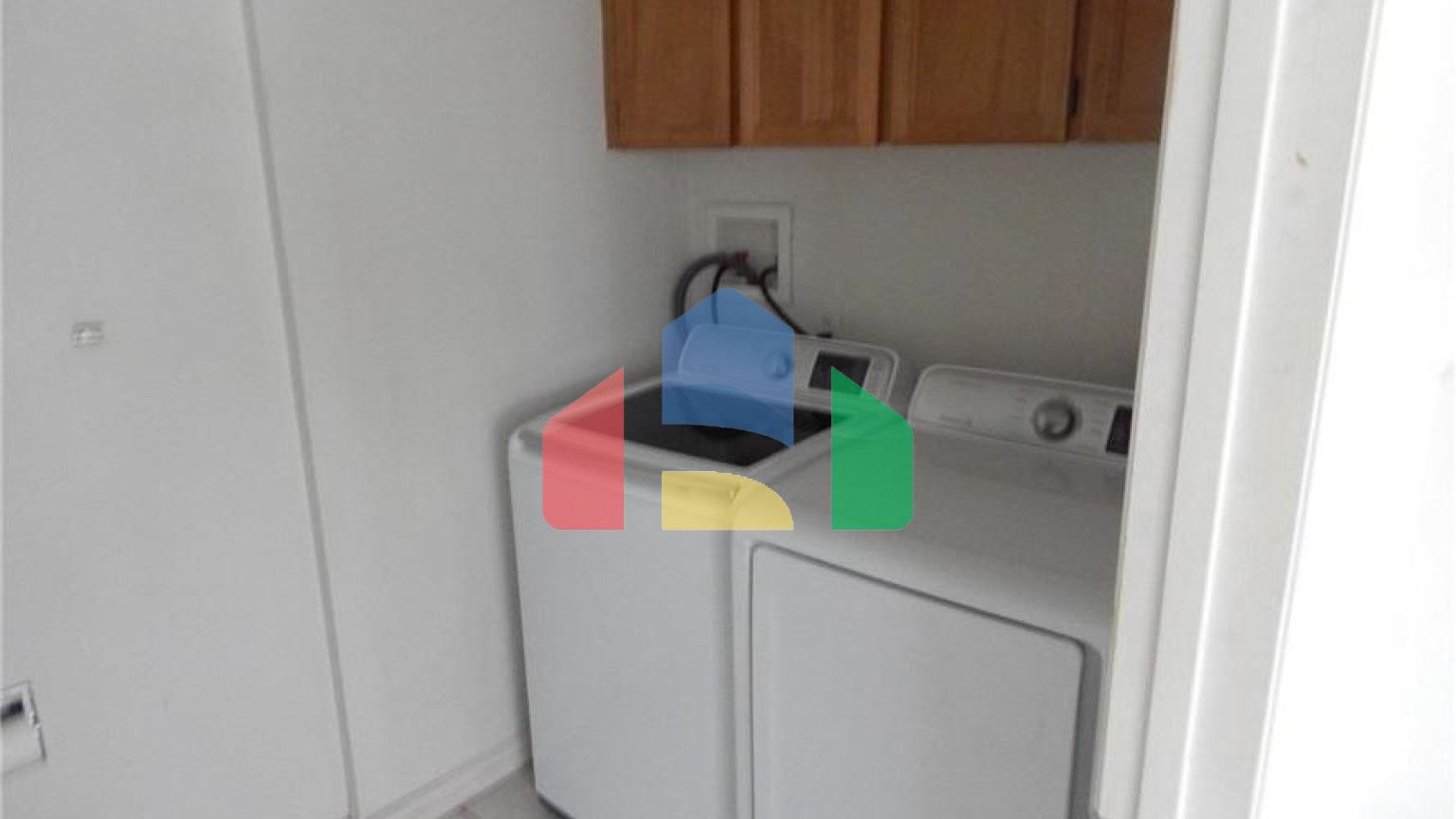 Residential - Single Family Home - Edmonton, Canada - Canada