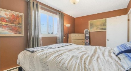 Residential - Condo/Apartment - Edmonton, Canada - Canada