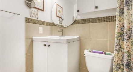 Residential - Condo/Apartment - Edmonton, Canada - Canada