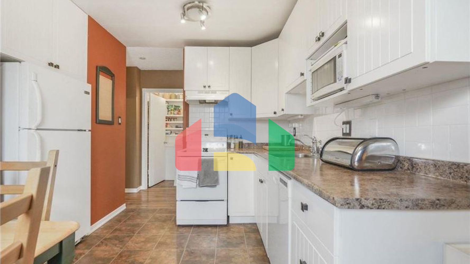 Residential - Condo/Apartment - Edmonton, Canada - Canada