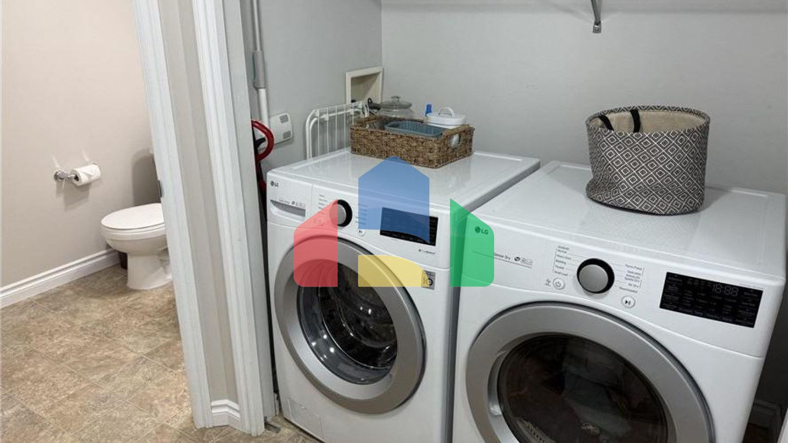 Residential - Single Family Home - Edmonton, Canada - Canada