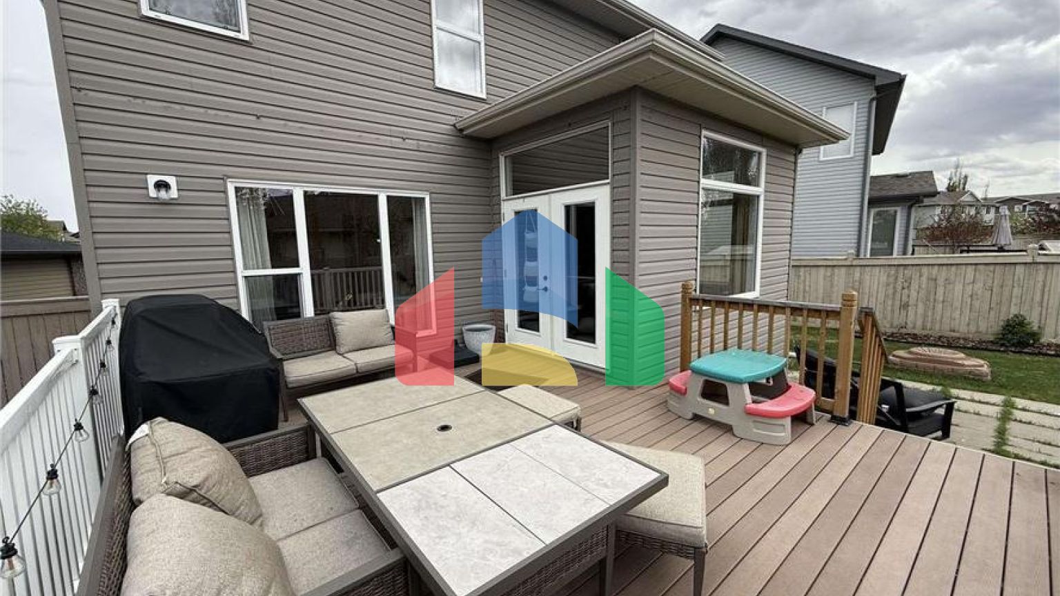 Residential - Single Family Home - Edmonton, Canada - Canada