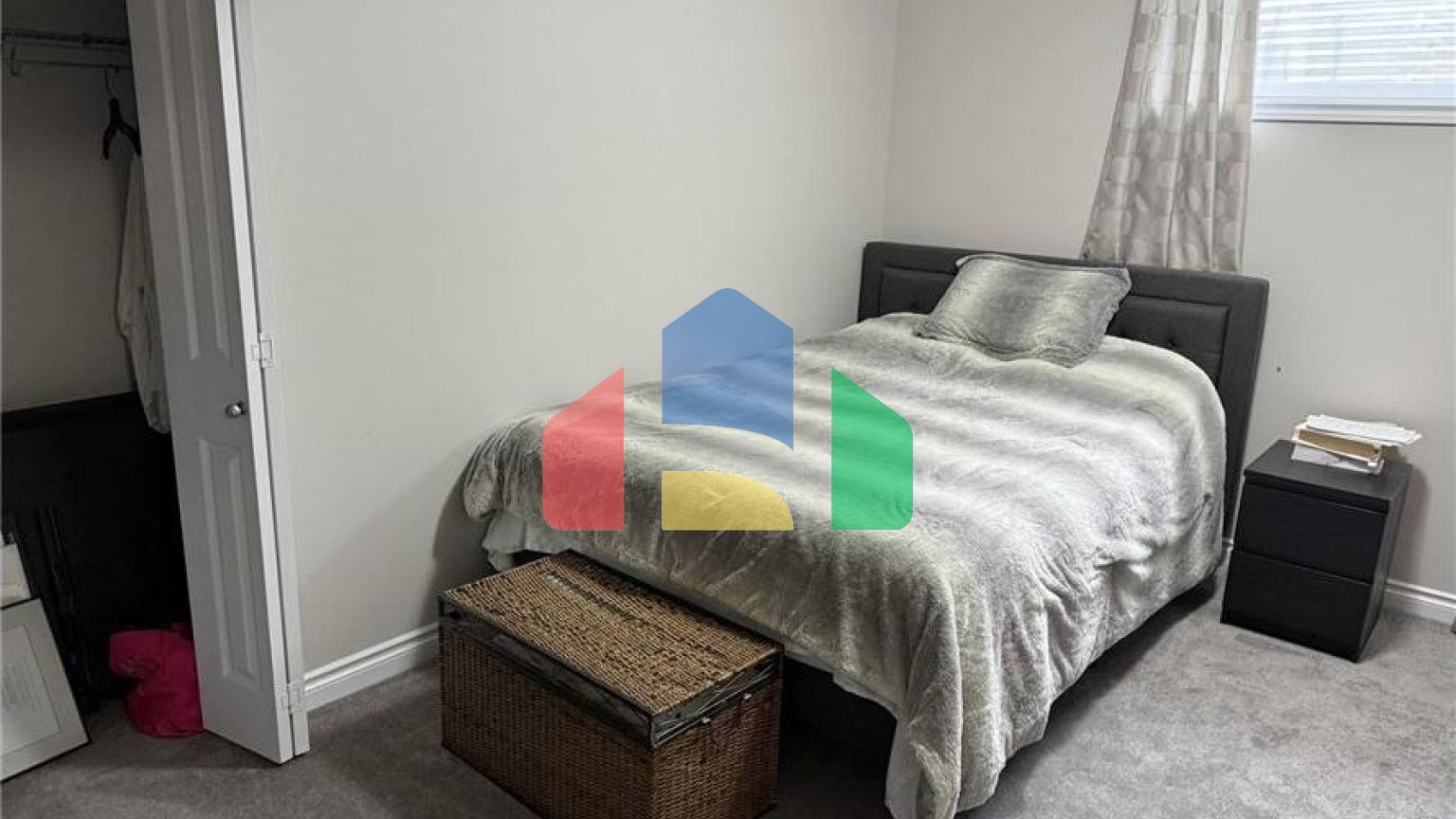 Residential - Single Family Home - Edmonton, Canada - Canada