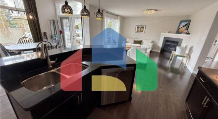 Residential - Single Family Home - Edmonton, Canada - Canada