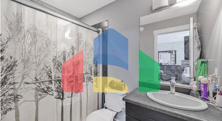 Residential - Single Family Home - Edmonton, Canada - Canada