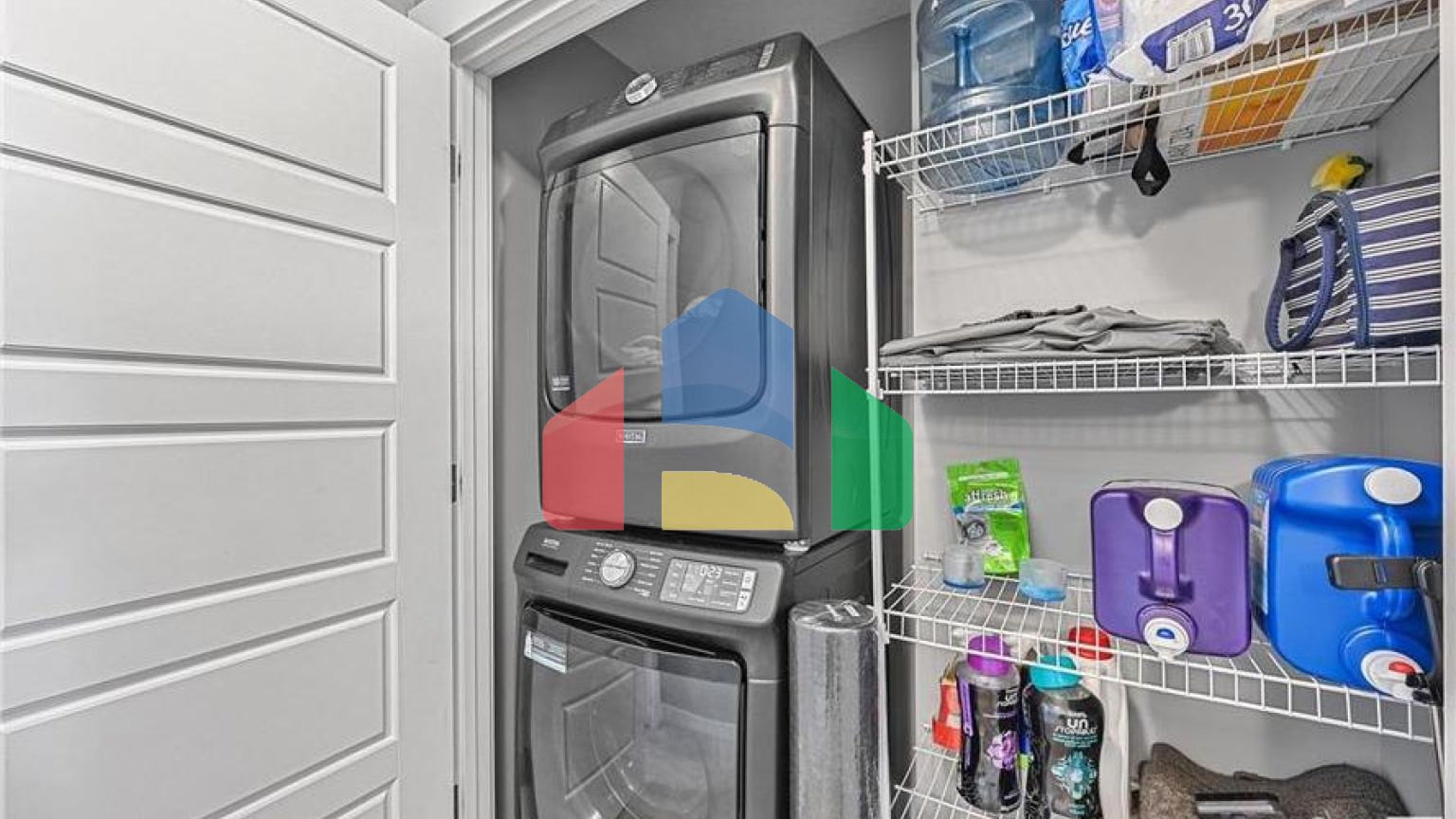 Residential - Single Family Home - Edmonton, Canada - Canada