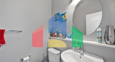 Residential - Single Family Home - Edmonton, Canada - Canada