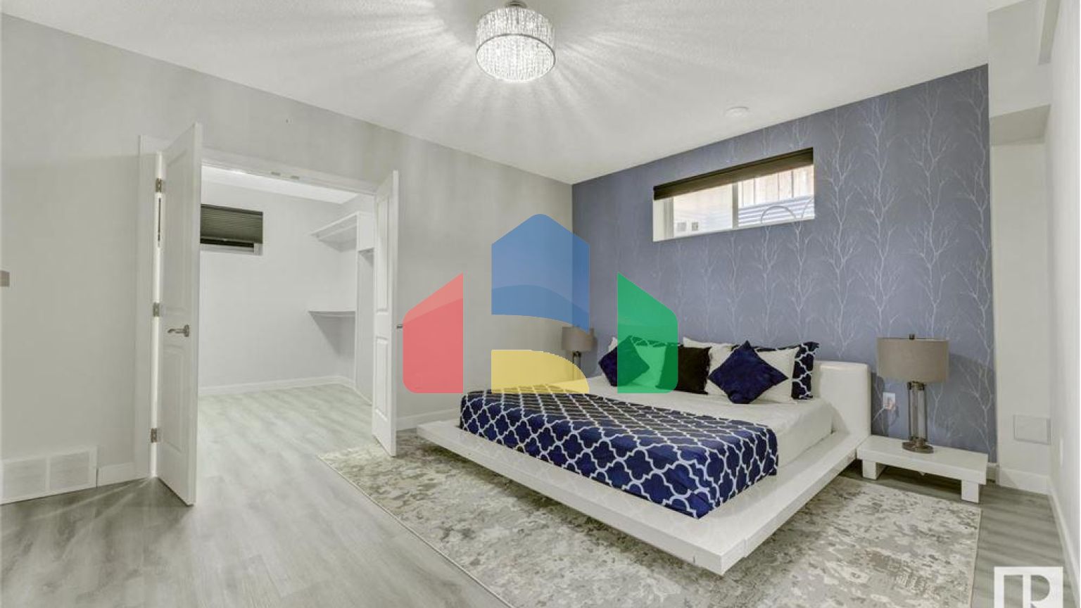 Residential - Single Family Home - Edmonton, Canada - Canada