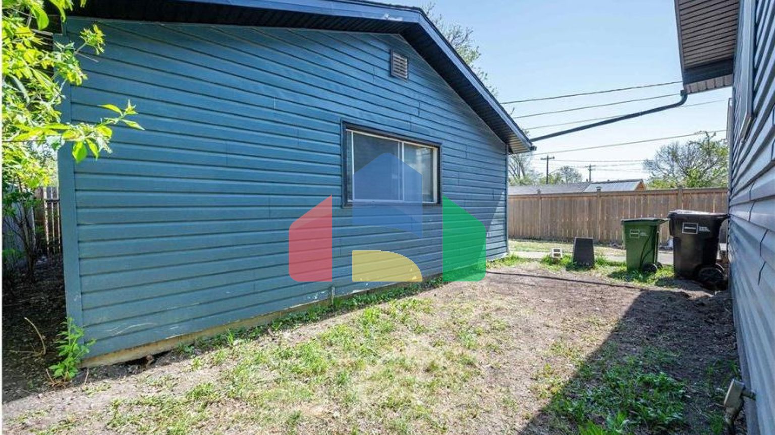 Residential - Single Family Home - Edmonton, Canada - Canada