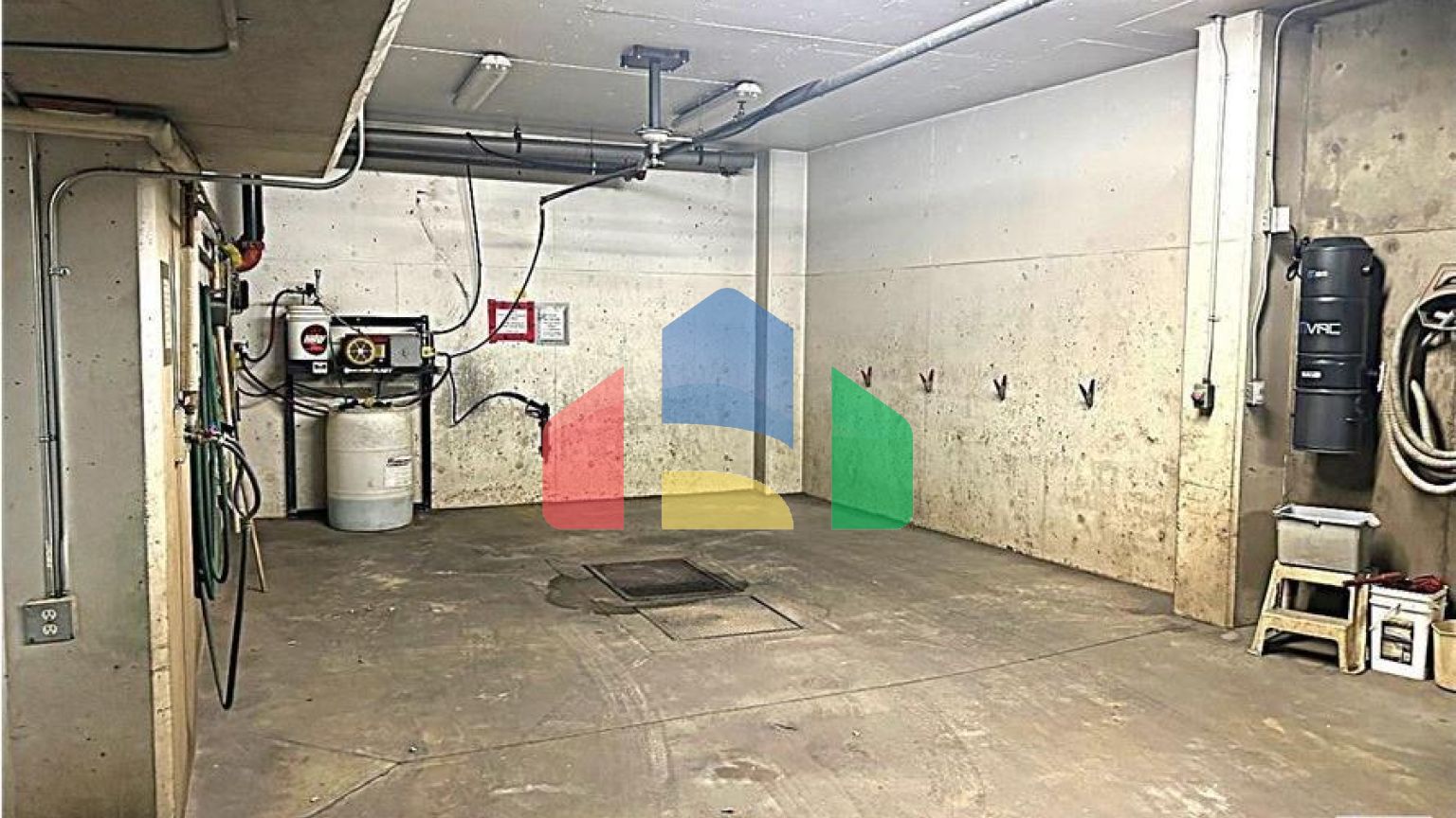 Residential - Condo/Apartment - Edmonton, Canada - Canada