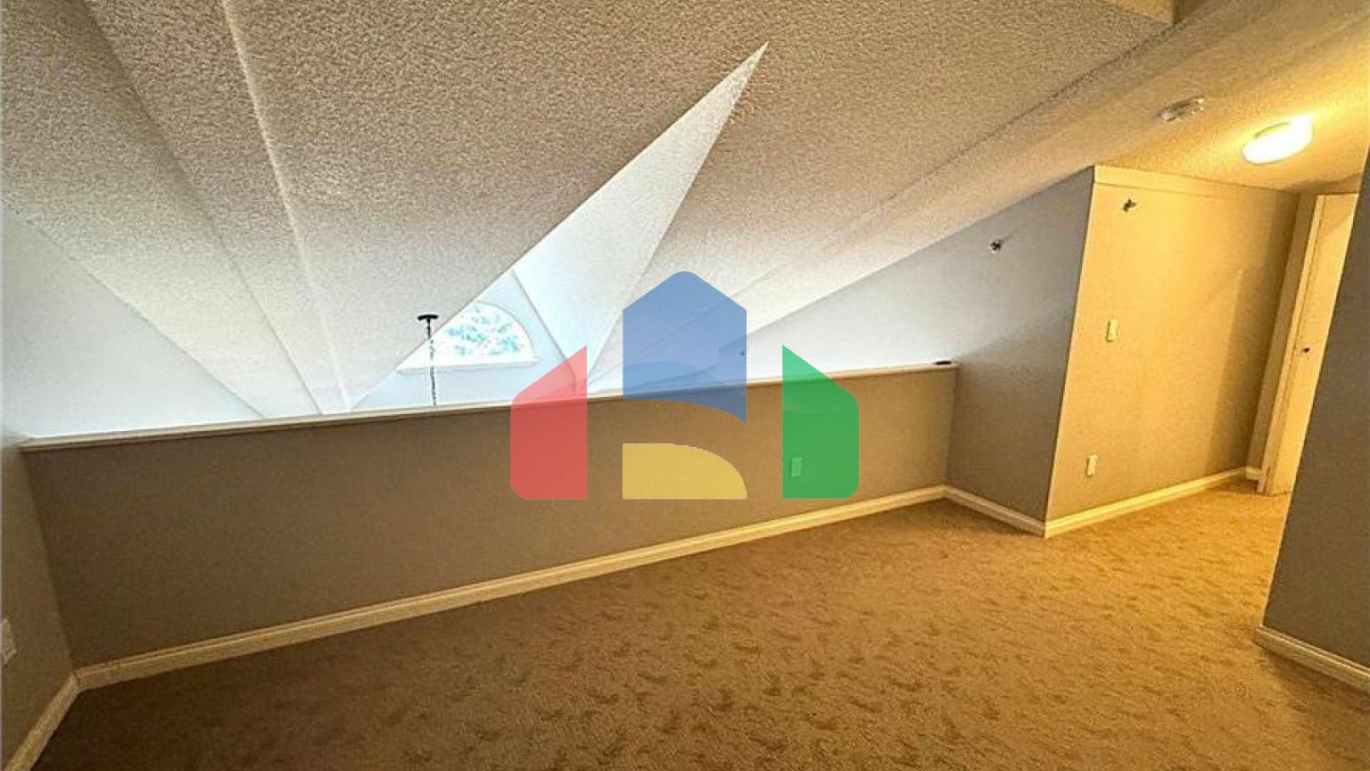 Residential - Condo/Apartment - Edmonton, Canada - Canada