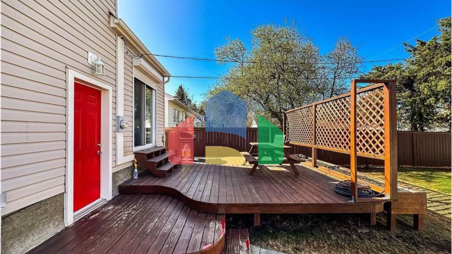 Residential - Single Family Home - Edmonton, Canada - Canada