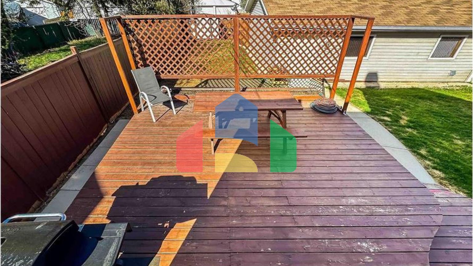 Residential - Single Family Home - Edmonton, Canada - Canada