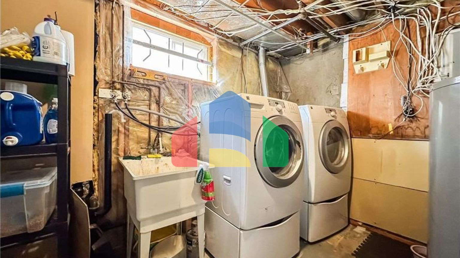 Residential - Single Family Home - Edmonton, Canada - Canada