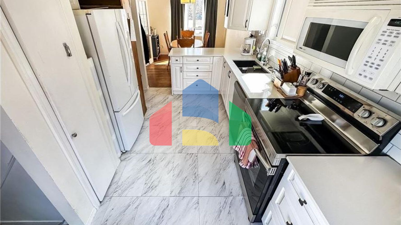 Residential - Single Family Home - Edmonton, Canada - Canada