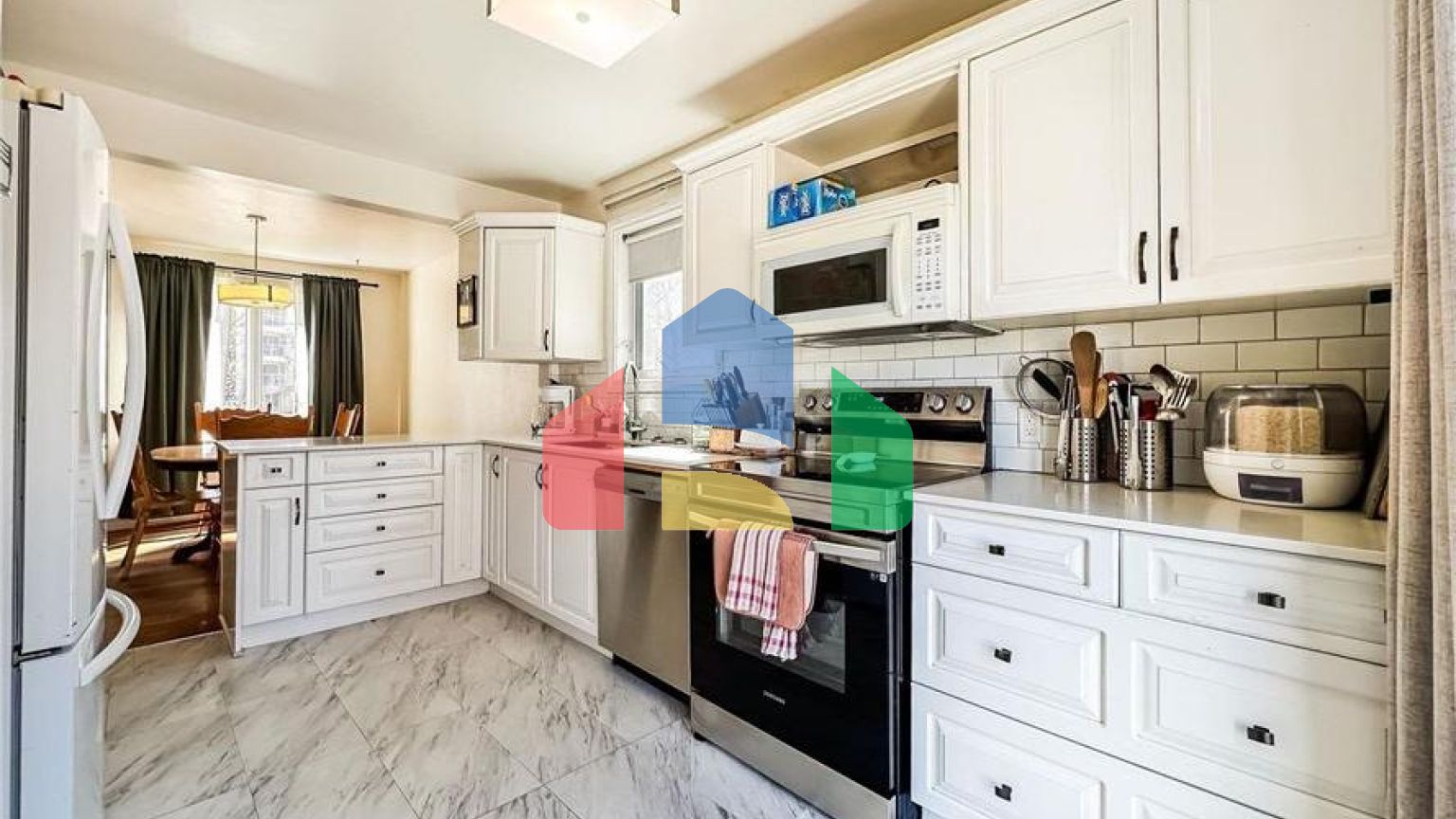 Residential - Single Family Home - Edmonton, Canada - Canada