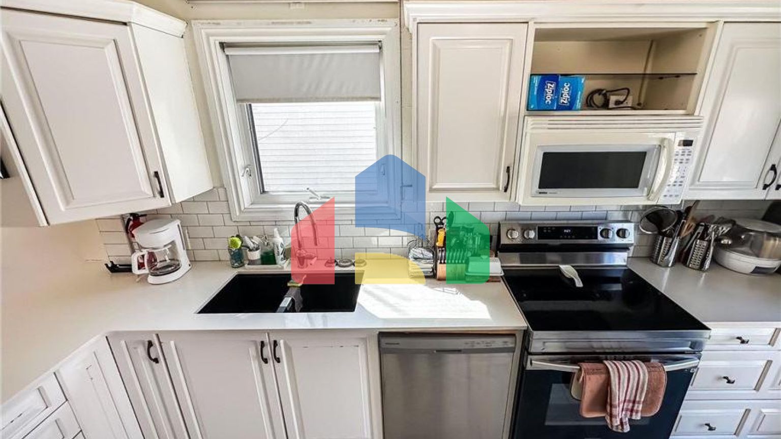 Residential - Single Family Home - Edmonton, Canada - Canada