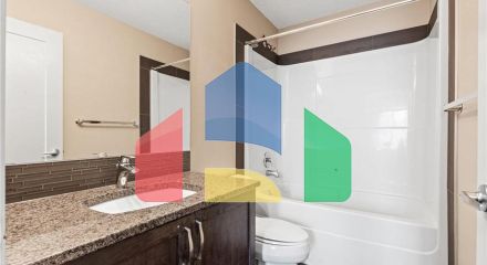 Residential - Single Family Home - Edmonton, Canada - Canada